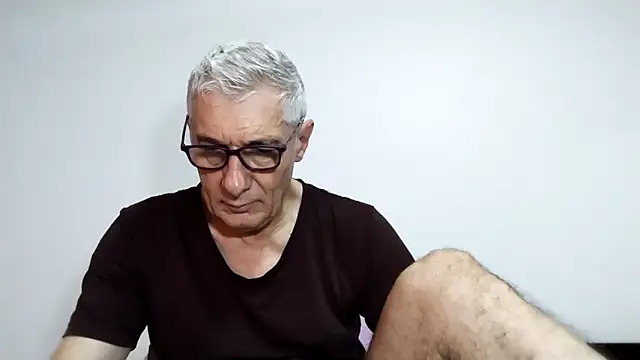 BIGUNCUTHARDCOCK online show from March 10, 2026, 2:05 am