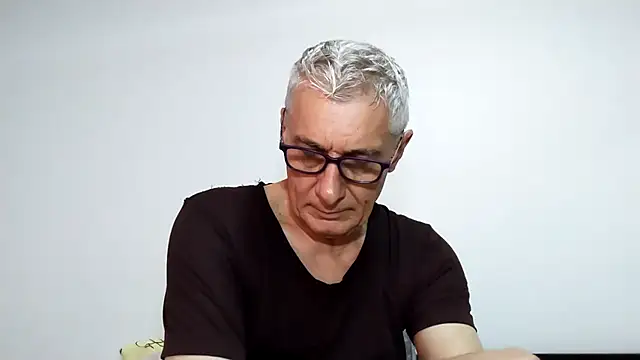 BIGUNCUTHARDCOCK online show from April 12, 2026, 1:54 am