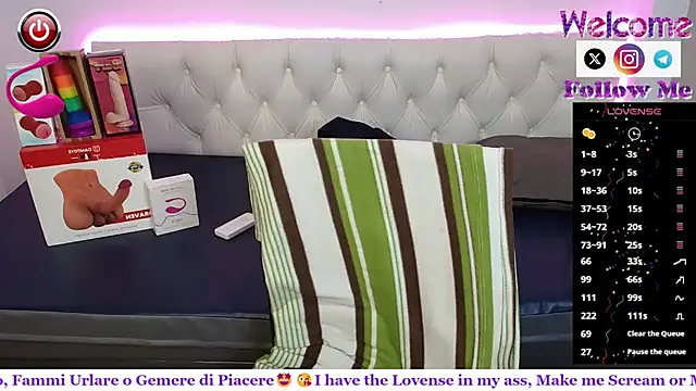 SofiaMadisson online show from February 26, 2025, 1:52 pm