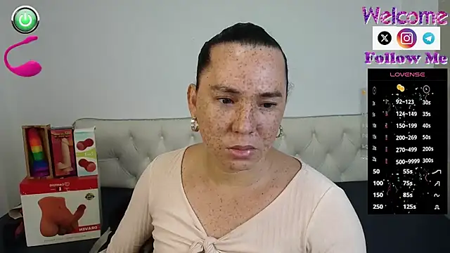 SofiaMadisson online show from February 27, 2025, 1:49 pm