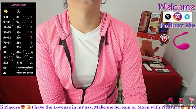 SofiaMadisson online show from March 5, 2025, 1:39 pm