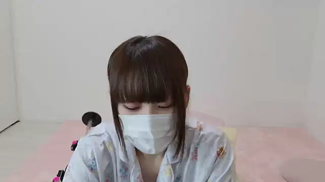 Snapshot of hi---chan- chatting on September 10, 2025, 6:08 pm hi---chan- online show from September 10, 2025, 6:08 pm