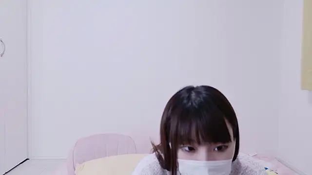 hi---chan- online show from November 30, 2025, 5:22 am