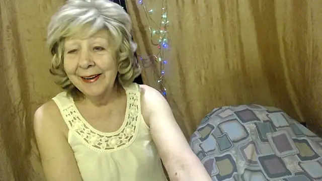  Estelitta 5 online show from January 12, 2025, 6:16 pm