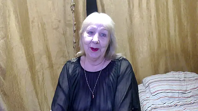  Estelitta 5 online show from February 26, 2025, 9:27 pm