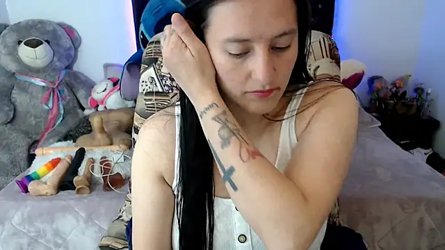 Lorenahot 06 online show from February 21, 2026, 5:36 pm