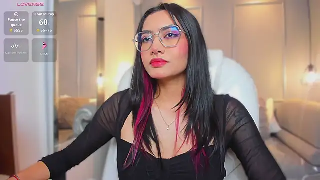 AzuraKindong online show from February 10, 2026, 7:18 pm