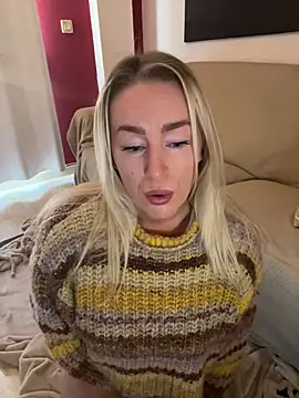 ChristyAdair online show from December 10, 2024, 3:22 pm