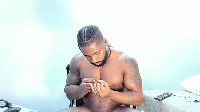 Dancelwashington online show from October 31, 2025, 1:12 pm