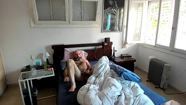 CTPuIITu3 online show from March 13, 2025, 5:54 am