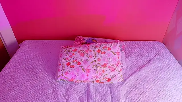 cattaleeyaa online show from October 4, 2025, 12:36 pm