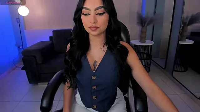 sarawinstone online show from January 26, 2025, 11:28 am