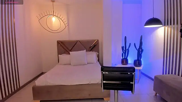 sarawinstone online show from February 20, 2025, 2:18 am