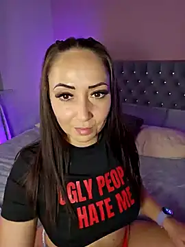 Snapshot of LeeTizia chatting on February 23, 2025, 5:29 pm LeeTizia online show from February 23, 2025, 5:29 pm