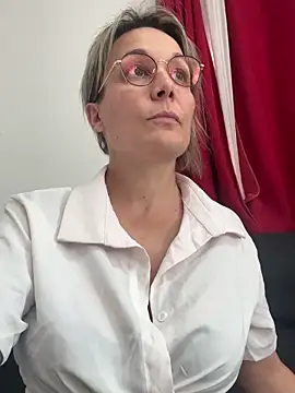 marinella07 online show from October 22, 2025, 11:10 am