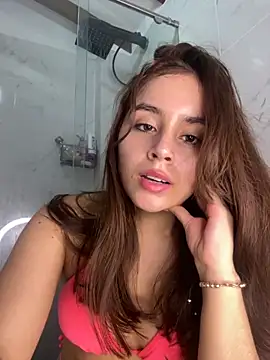 Juanelopez1 online show from October 5, 2025, 9:34 pm