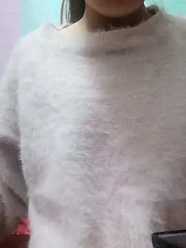 Snapshot of -Almira- chatting on December 1, 2024, 7:25 pm -Almira- online show from December 1, 2024, 7:25 pm