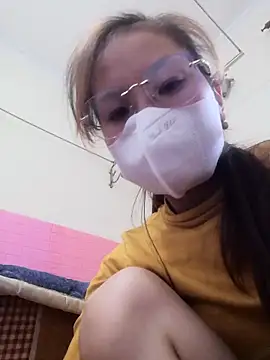 Snapshot of -Almira- chatting on November 13, 2025, 2:21 am -Almira- online show from November 13, 2025, 2:21 am