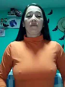 emilypoppy3 online show from February 3, 2025, 12:25 pm