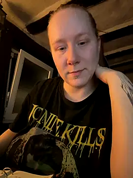 Snapshot of MaraNightmare chatting on November 2, 2025, 8:44 pm MaraNightmare online show from November 2, 2025, 8:44 pm