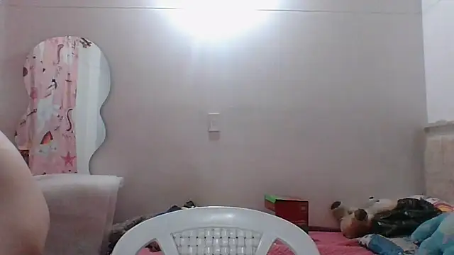 stephanie allen online show from November 17, 2025, 6:52 am