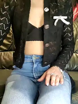 Melody87 online show from February 9, 2025, 6:58 pm