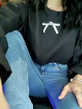 Melody87 online show from February 16, 2025, 5:04 pm