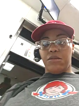 Snapshot of samone9 chatting on December 9, 2024, 2:45 am samone9 online show from December 9, 2024, 2:45 am