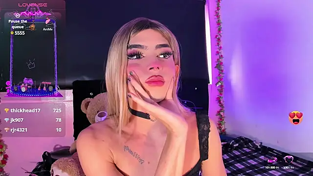 rosedewitt online show from March 17, 2025, 5:27 pm