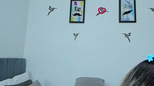 im sarah34 online show from November 22, 2025, 6:01 am