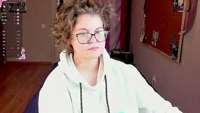 Sashy Way online show from December 8, 2024, 5:18 am