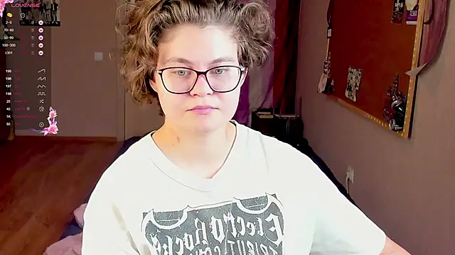 Sashy Way online show from December 8, 2024, 11:19 pm