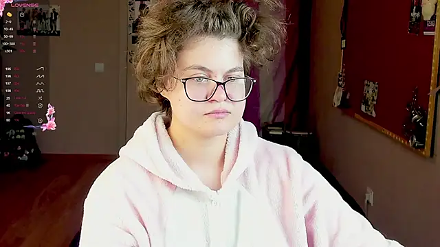 Sashy Way online show from December 11, 2024, 8:28 pm