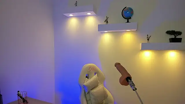 martina foxy  online show from October 12, 2025, 12:15 pm