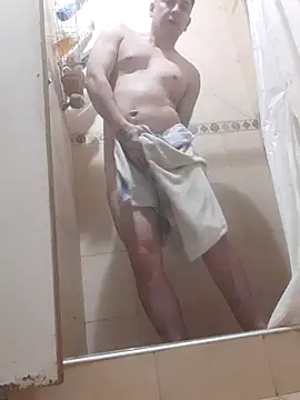 Snapshot of TuBandi2 chatting on November 7, 2025, 1:16 am TuBandi2 online show from November 7, 2025, 1:16 am