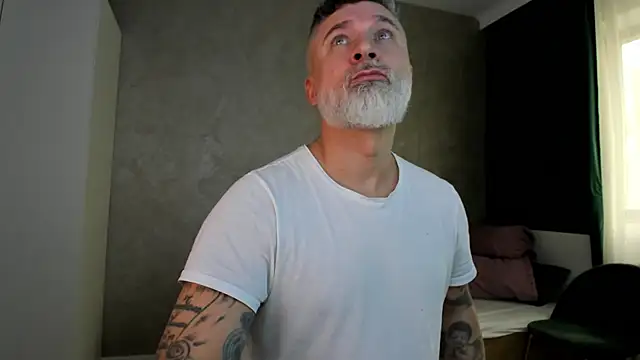 BlowMyXXL online show from December 29, 2024, 11:07 am