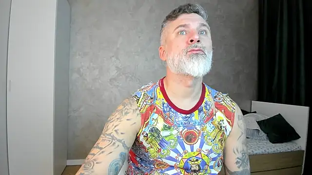 BlowMyXXL online show from January 9, 2025, 7:40 pm