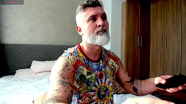 BlowMyXXL online show from February 19, 2025, 12:44 pm