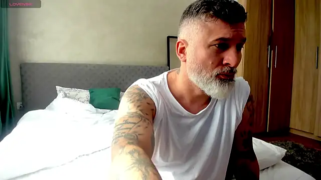 BlowMyXXL online show from March 16, 2025, 11:16 am