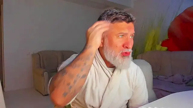 BlowMyXXL online show from January 7, 2026, 8:11 pm