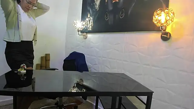 miss lucero1 online show from February 9, 2025, 1:25 pm