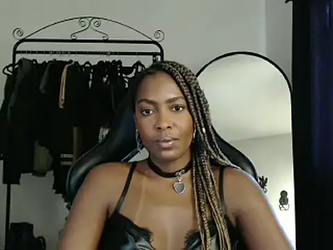 marisilva br online show from March 12, 2025, 3:07 pm