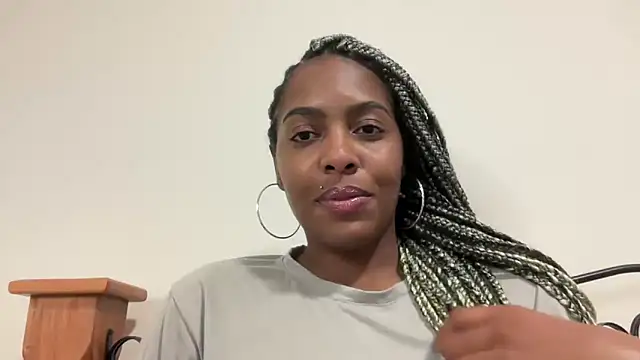 marisilva br online show from October 20, 2025, 2:12 am