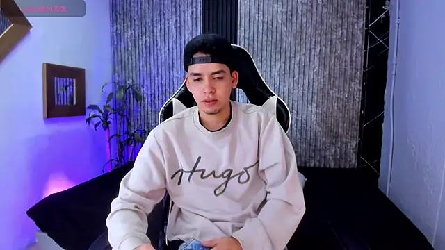 Mike 0233  online show from September 26, 2025, 4:49 am