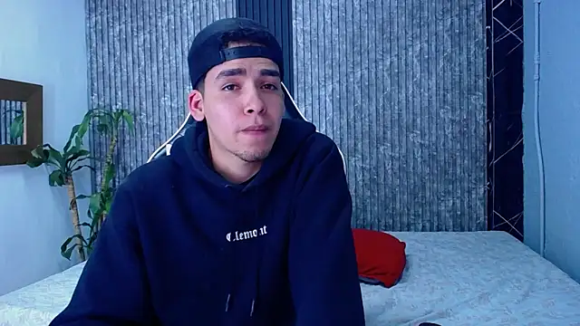 Mike 0233  online show from October 18, 2025, 4:15 am