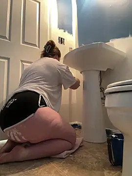 GingerSnap33 online show from December 21, 2025, 3:19 pm