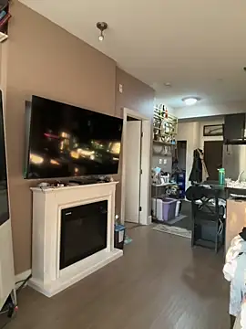 GingerSnap33 online show from April 9, 2026, 2:33 am