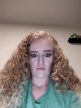 blondebanginbroad online show from November 17, 2025, 1:22 am