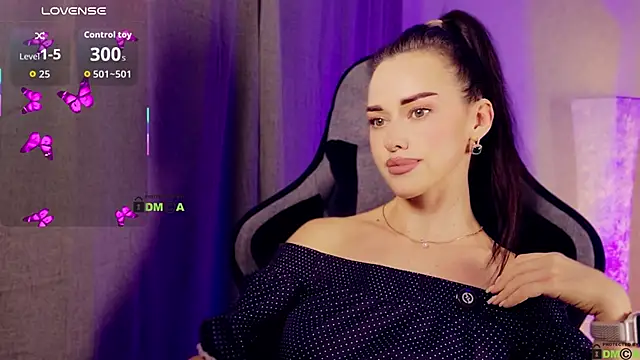 -CrazyAnna- online show from March 10, 2026, 6:46 pm