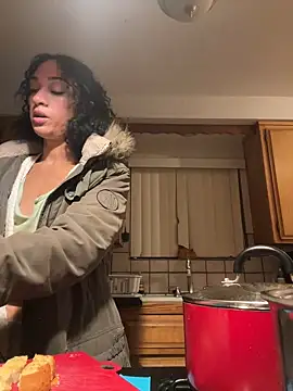 starrynikki online show from December 31, 2024, 6:48 am